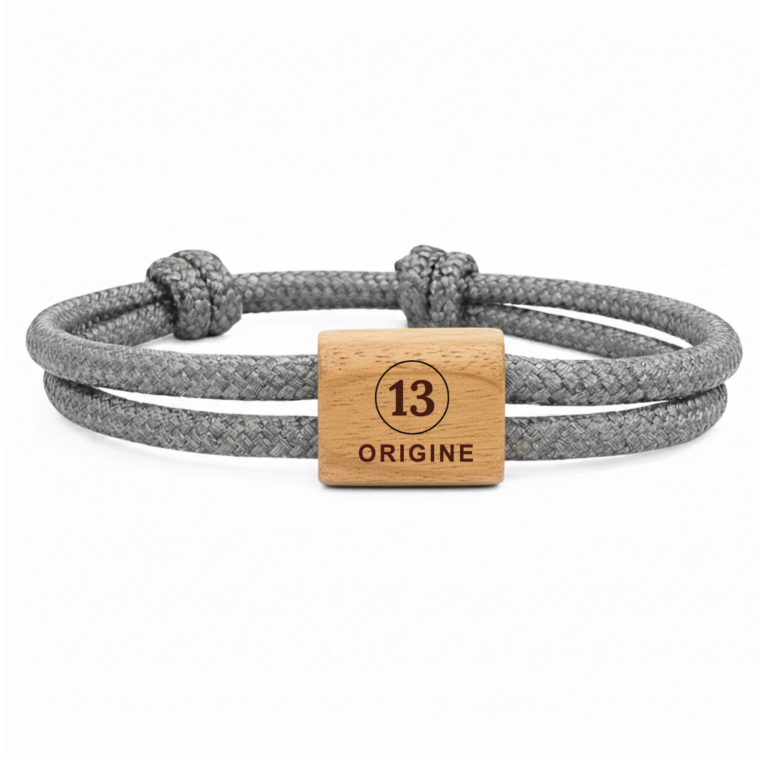 Numéro 13 gravé sous ORIGINE, cordon gris clair
